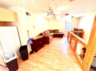 42 Broadway St #42, Newport, RI 02840
