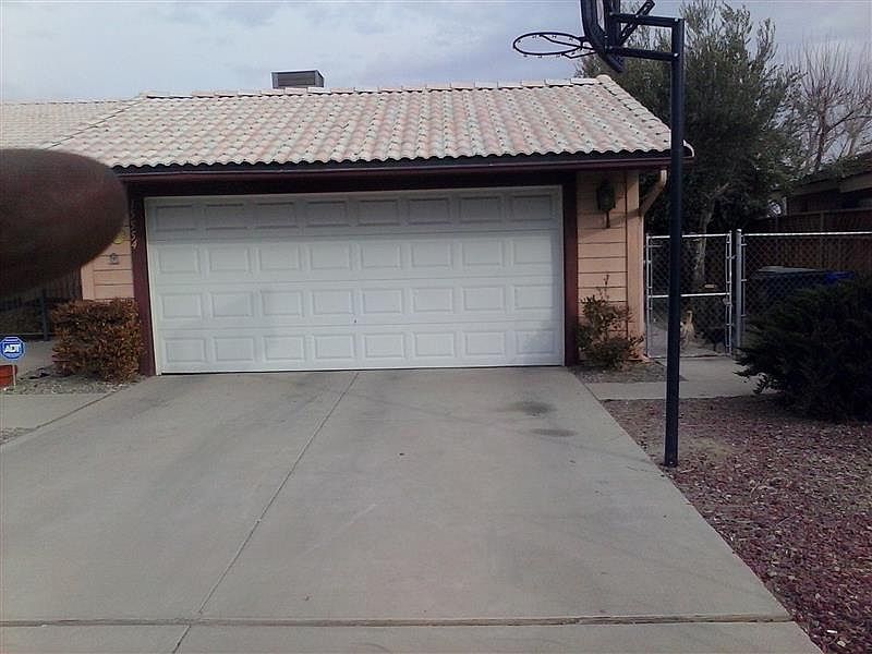 1st image of 15554 Elmwood Dr