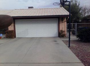 15554 Elmwood Dr, Victorville, CA 92395