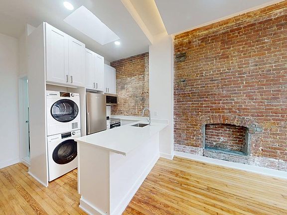 3rd image of 45 W 87th St APT 5B