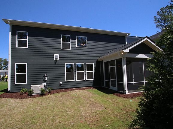 5th image of 2499 Vetrina Way
