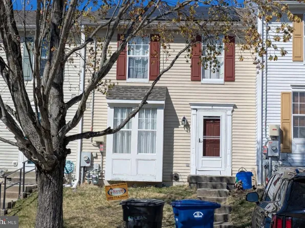 6 Regency Dr, Mount Holly, NJ 08060