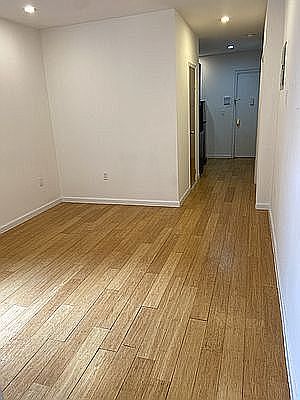 5th image of 500 E 13th St #B4