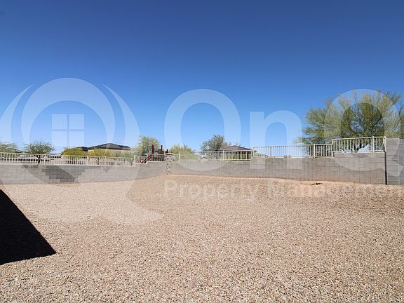 2nd image of 286 E Bobcat Pl