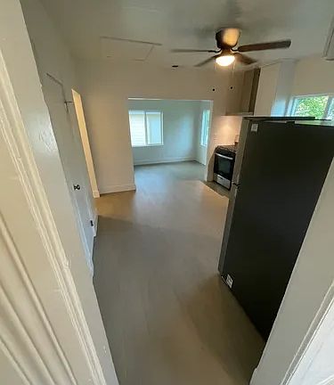 2nd image of 111 Elliot St #113