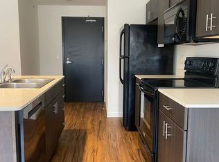 1555 Wealthy St SE #305, Grand Rapids, MI 49506