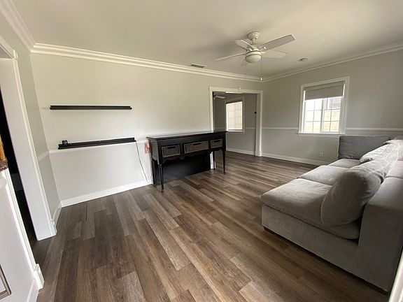 4th image of 2363 Bloomdale St