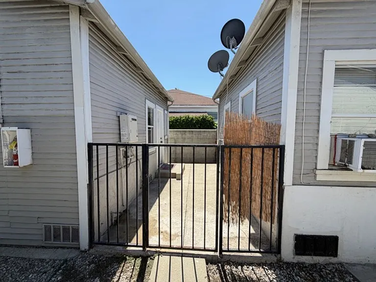 206 E Avenue 40 — Photo 9