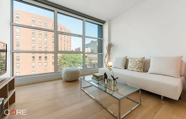 Rented by CORE | media 41