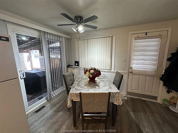 3rd image of 7083 Base Line