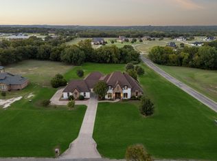 200 W Bozeman Ln, Fort Worth, TX 76108