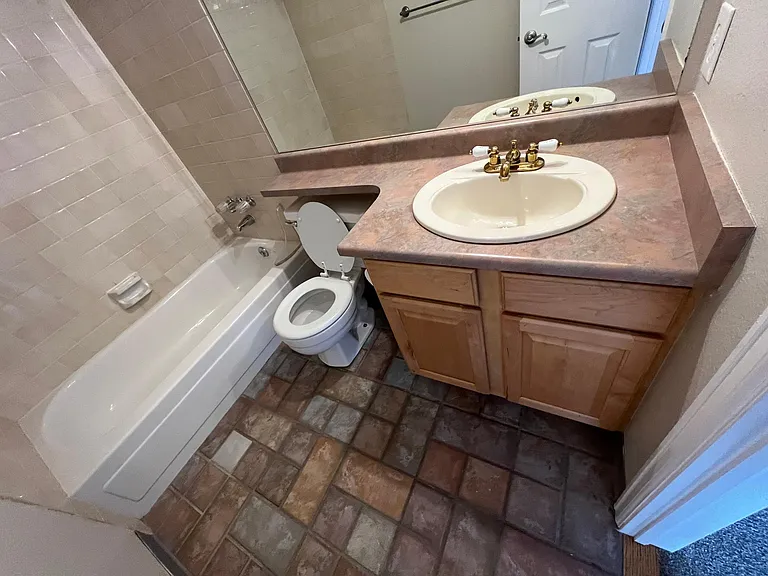 12356 W Nevada Pl — Photo 10
