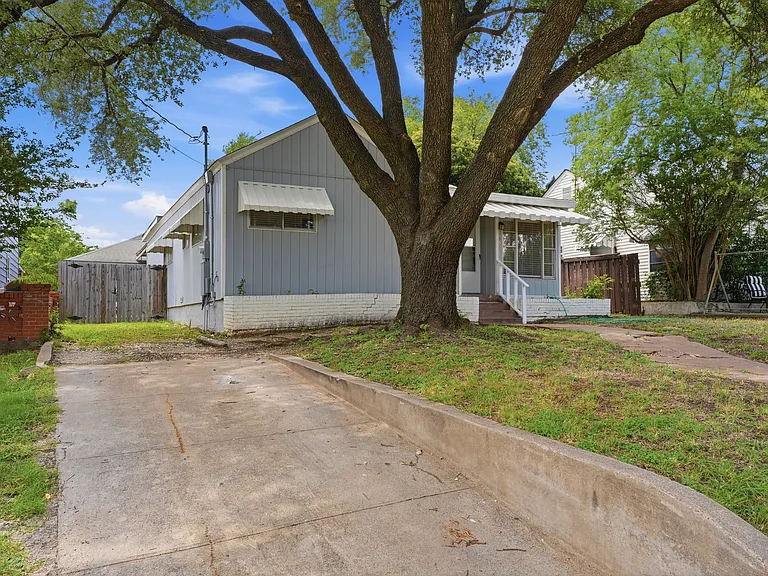207 N Hartsdale Ave — Photo 3