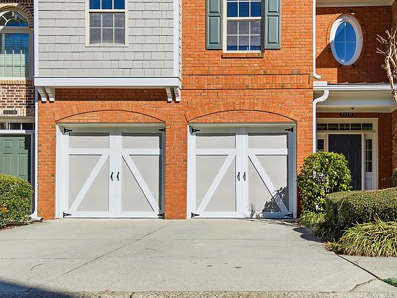 2nd image of 5140 Meridian Ln