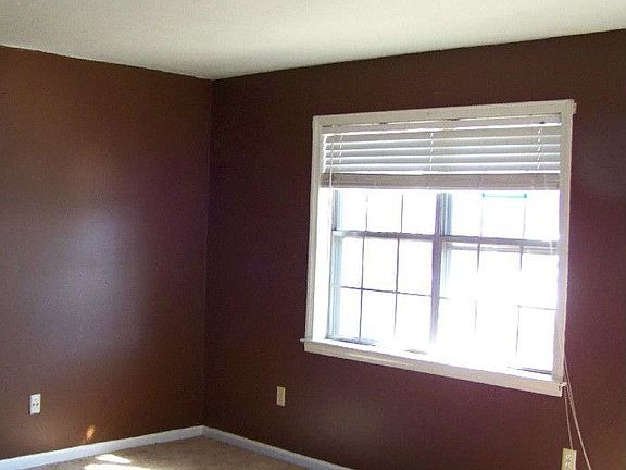 2nd image of 1583 Dimwood St