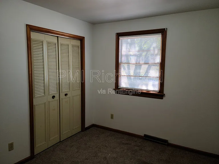 8010 Sycamore Ln — Photo 13