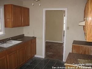 2nd image of 815 Virginia Blvd