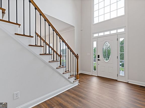 5th image of 2310 Pinehaven Ct