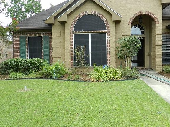 3rd image of 106 Devin Ln