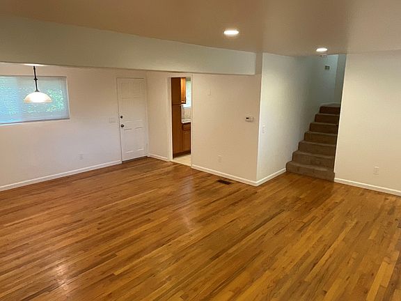 4th image of 24975 Valley Way #24975V01