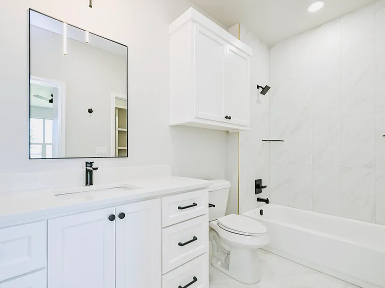 19150 Mid Country Blvd #1-4 — Photo 15