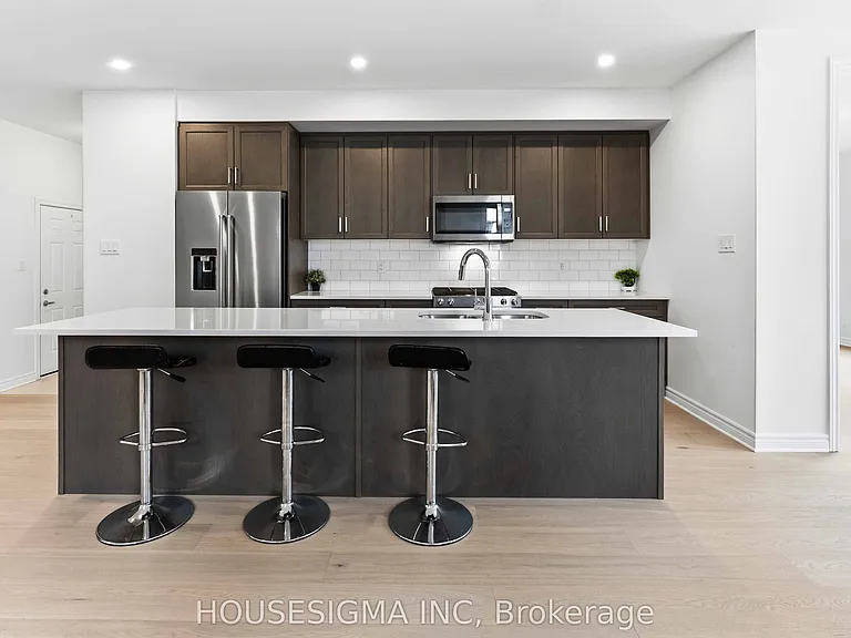 126 Lumen Pl — Photo 12