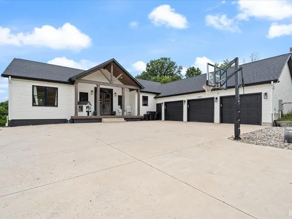 2584 W Sheckler Rd, Columbia City, IN 46725