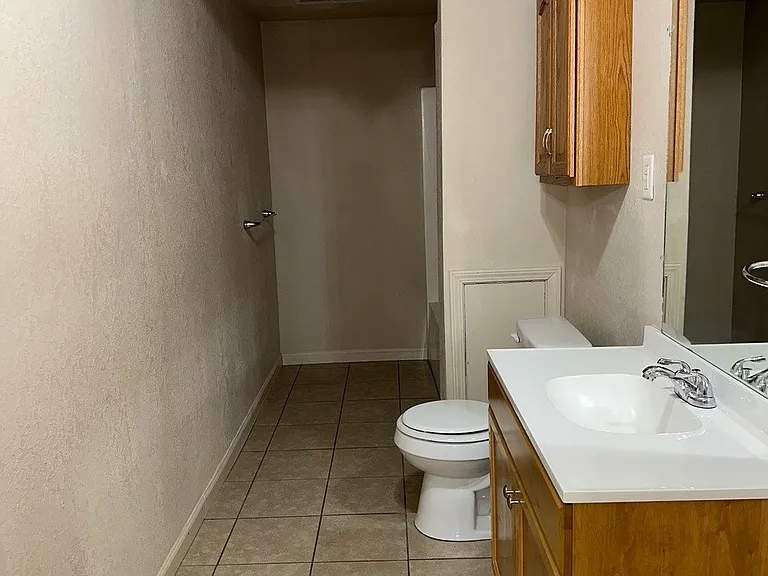 1517 N Jackson St — Photo 11