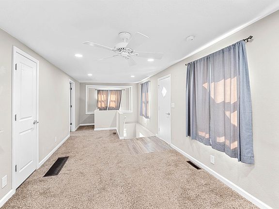 5th image of 1420 Beverly Dr