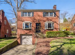 32 Iroquois Dr, Pittsburgh, PA 15228