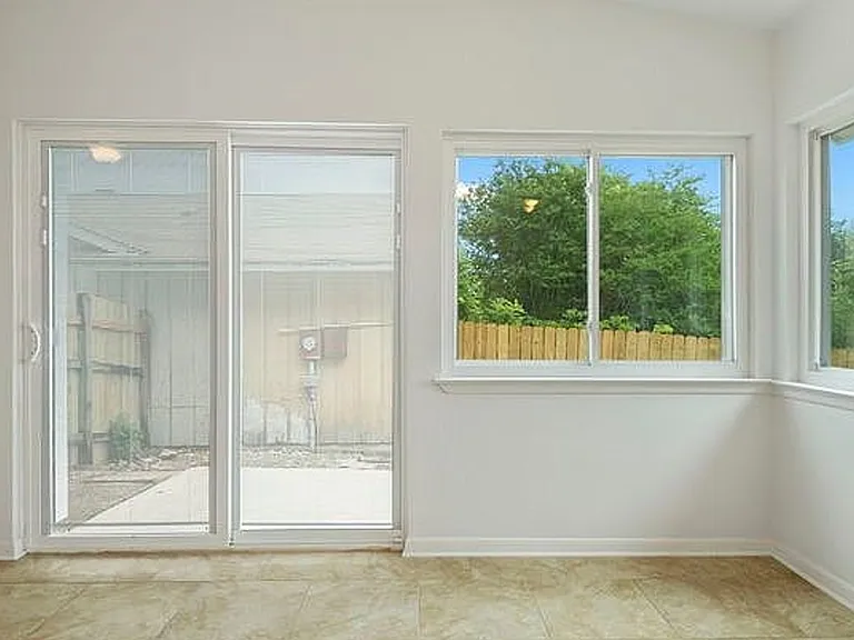8412 Clear Mdw — Photo 11