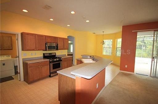 3rd image of 7816 Riverwood Oaks Dr