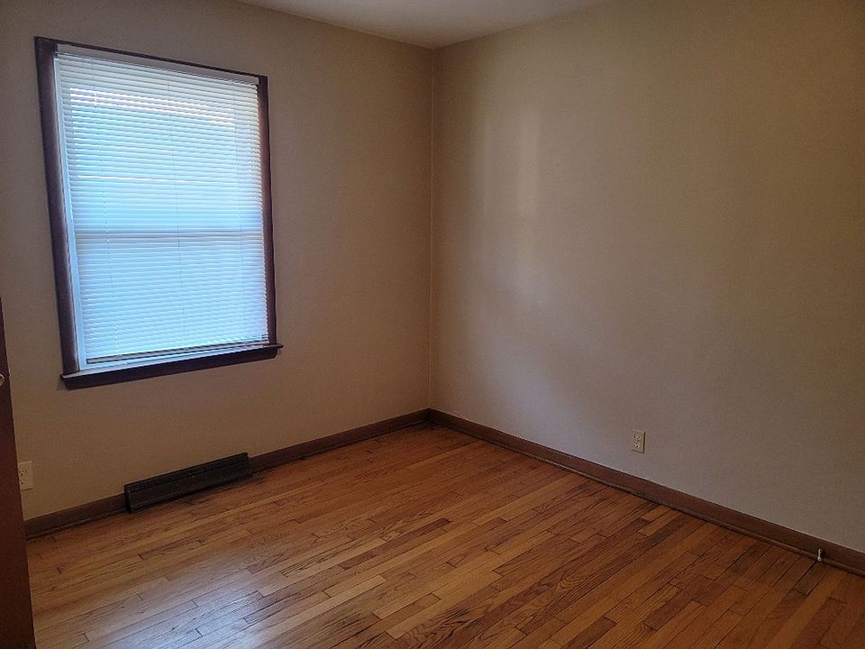 1st image of 3225 Darwood Dr