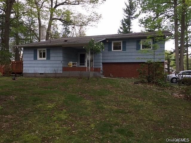 1st image of 9 Bayberry Dr