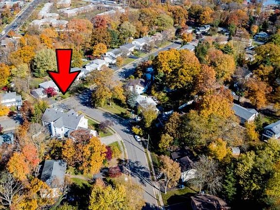 2nd image of 553 Wakefield Dr