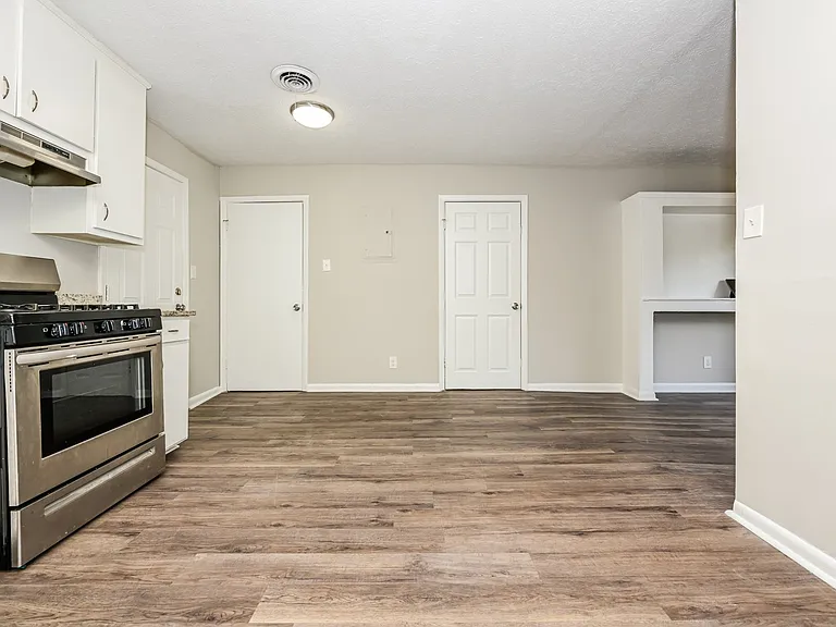 181142_020_dining_room_12962869.jpg