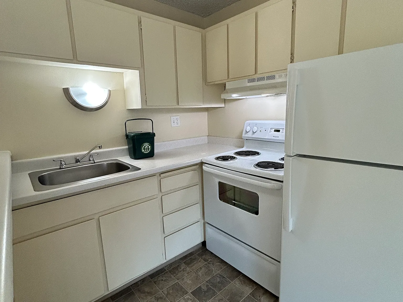 1 bed, 600 sqft, $1,350 — Photo 3
