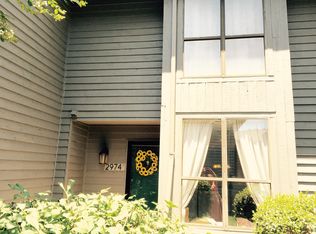 2974 Woodbridge Crossing Dr, Midlothian, VA 23112