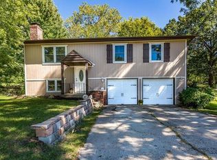 4719 Antioch Rd, Overland Park, KS 66203