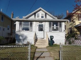 16 E Walnut Ave, Pleasantville, NJ 08232