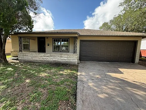 1005 Grant Pl Photo 1