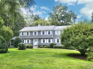 742 Ponus Rdg, New Canaan, CT 06840
