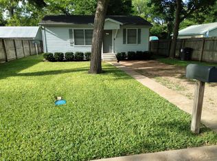 712 Simpson St, Schulenburg, TX 78956