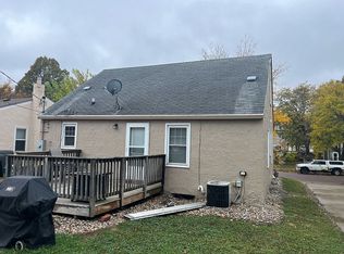2406 S Norton Ave, Sioux Falls, SD 57105