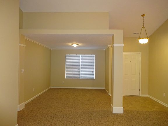 3rd image of 14216 Cliffwood Pl