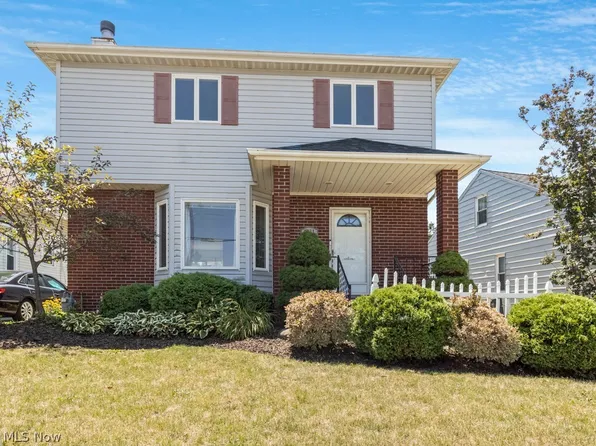 6011 Allanwood Dr, Cleveland, OH 44129