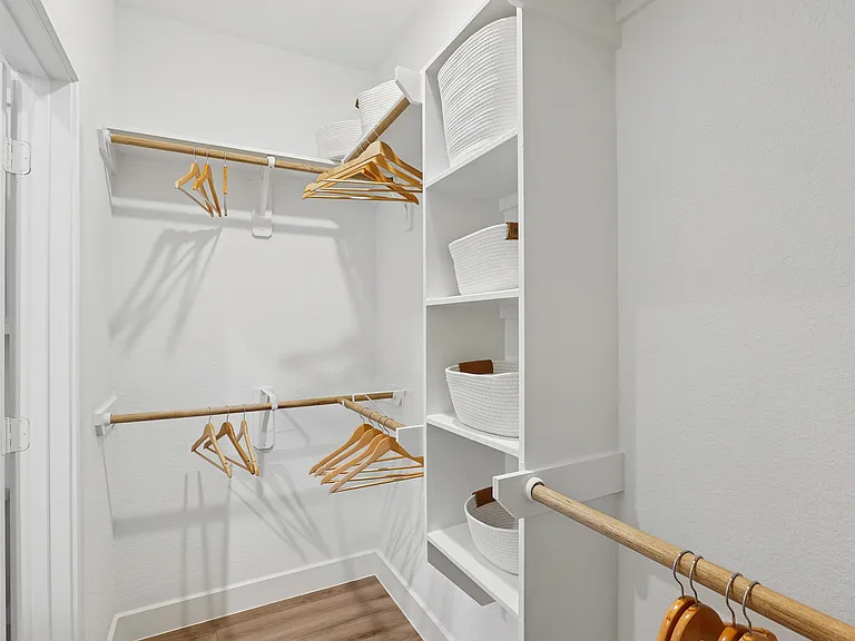 Ellery Lane Apartments Closet