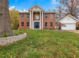 14 Cedar Valley Ct, Saint Charles, MO 63303