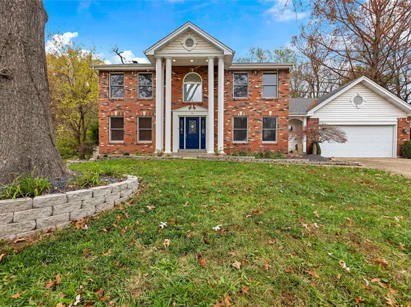 14 Cedar Valley Ct, Saint Charles, MO 63303