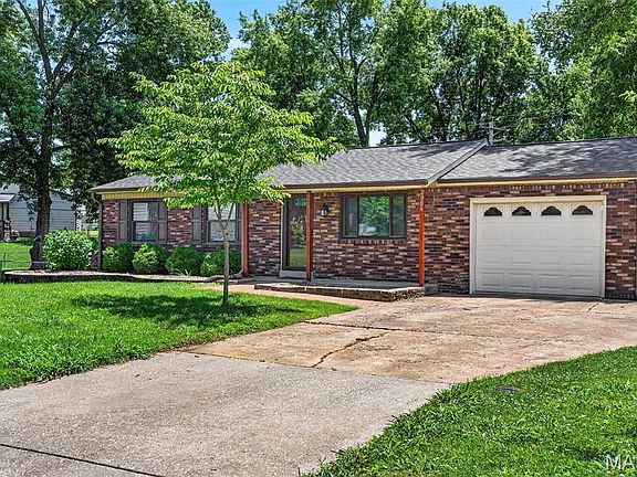 2nd image of 2984 Joyce Ct